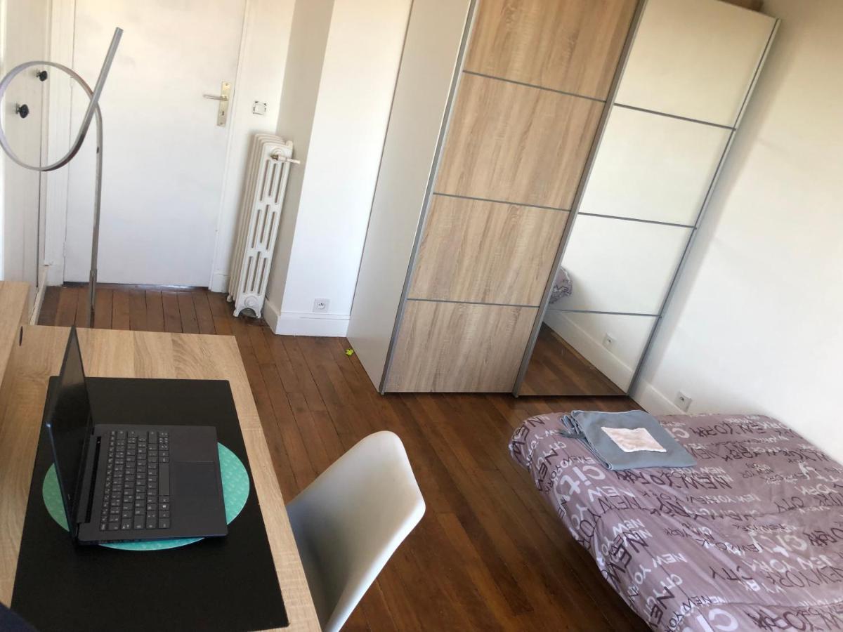 Appartement Tres Calme A 10Mn De Paris - Woman & Couples Only กูร์เบอวัวร์ ภายนอก รูปภาพ